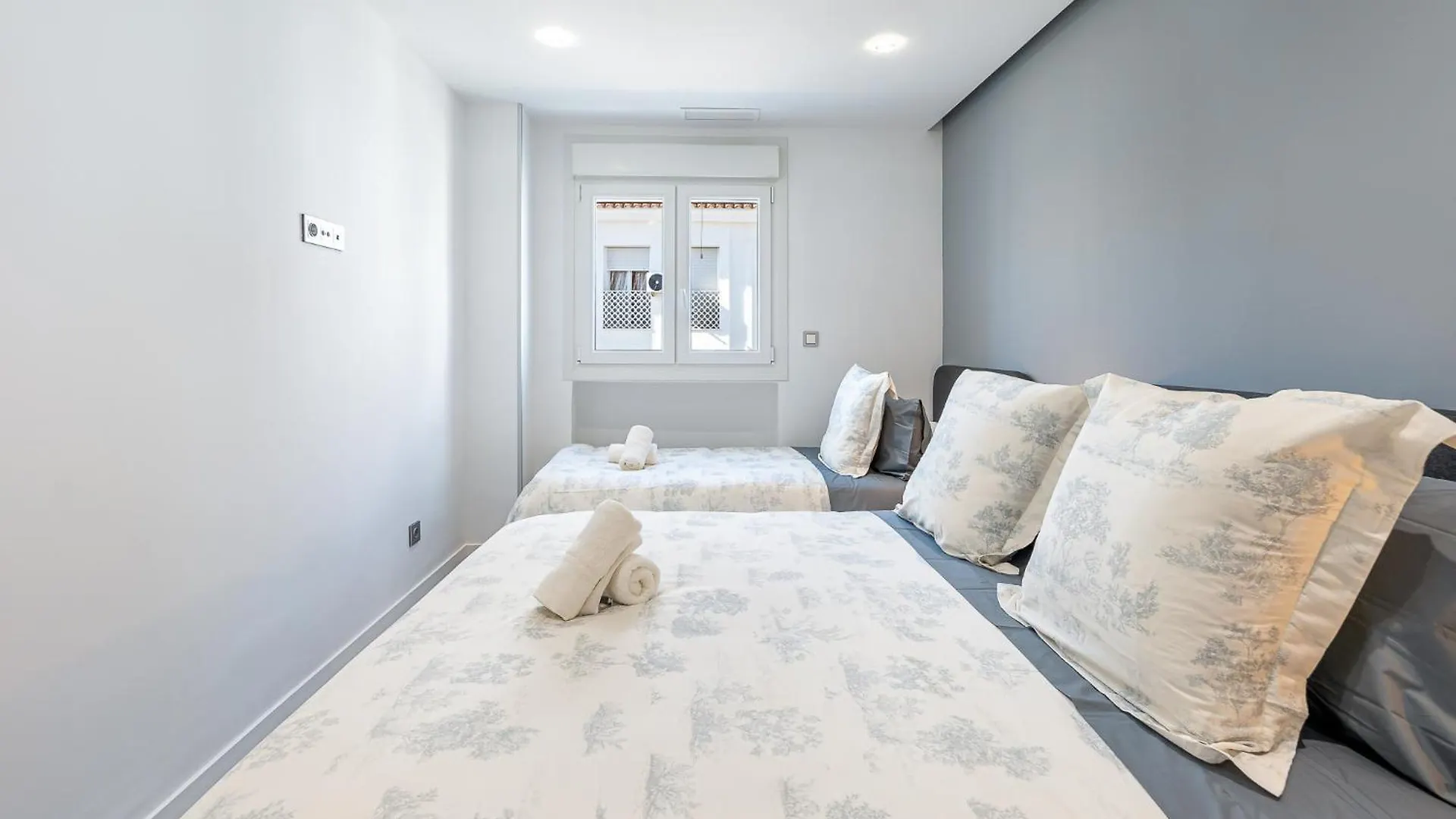 Holiday Rental Apartment With Terrace Attic Views Torremolinos