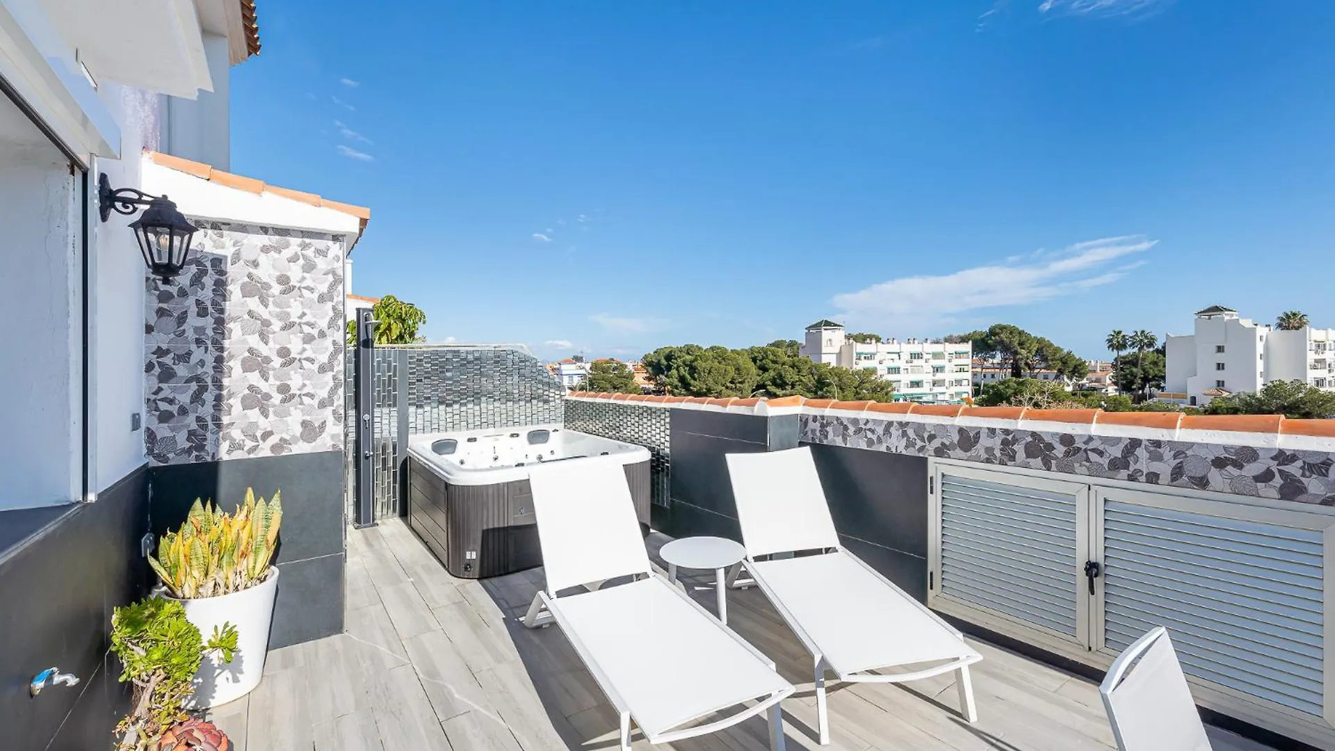 Holiday Rental Apartment With Terrace Attic Views Torremolinos